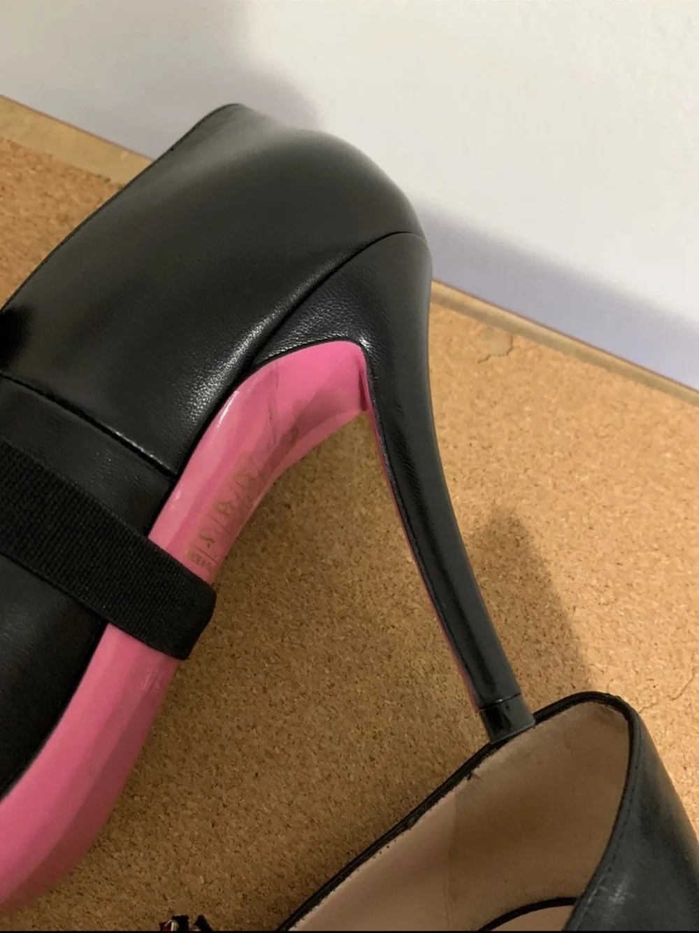 Gucci Black Leather Crystal Heart Mary Jane Pumps